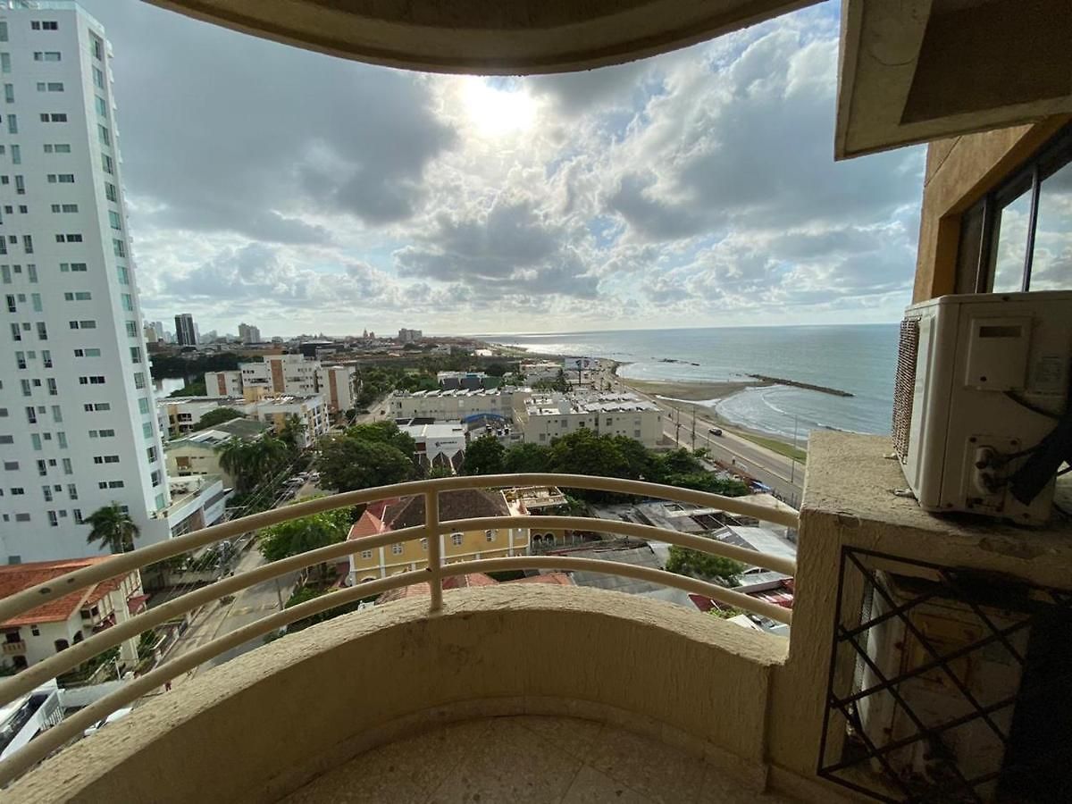 Apto En El Cabrero Con Vista A La Ciudad Amurallada