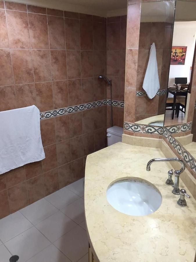 Apto En El Cabrero Con Vista A La Ciudad Amurallada *